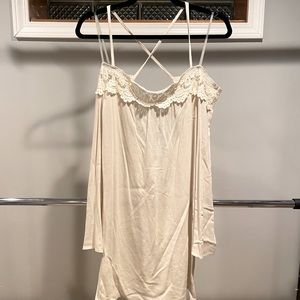 Women’s small cream off the shoulder long sleeve dress